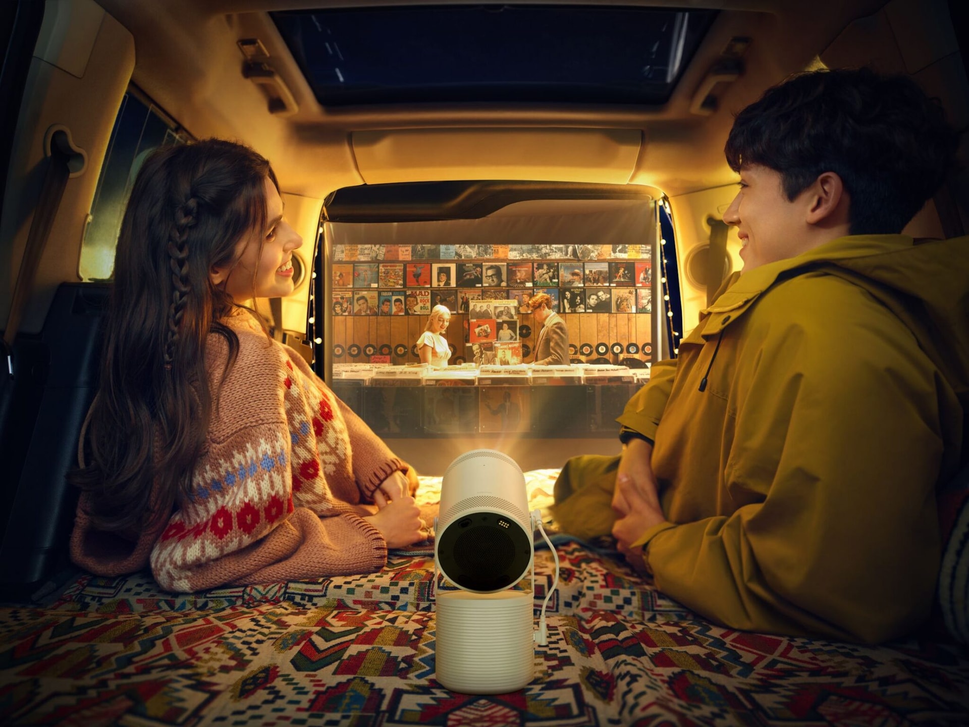 Samsung rozdaje powerbanki za opinie. Tylko najpierw trzeba kupić projektor