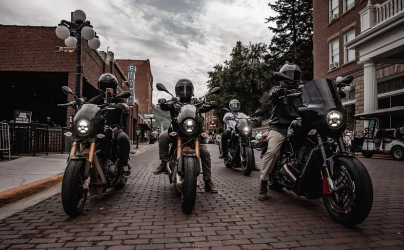 Wielu czekało na ten motocykl. Super Cruiser wreszcie zadebiutował i napełnia dumą Amerykanów