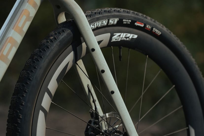 Mniej niż kilogram i opony jak w góralu. Ari Bikes pokazuje nowego potwora szutrowego