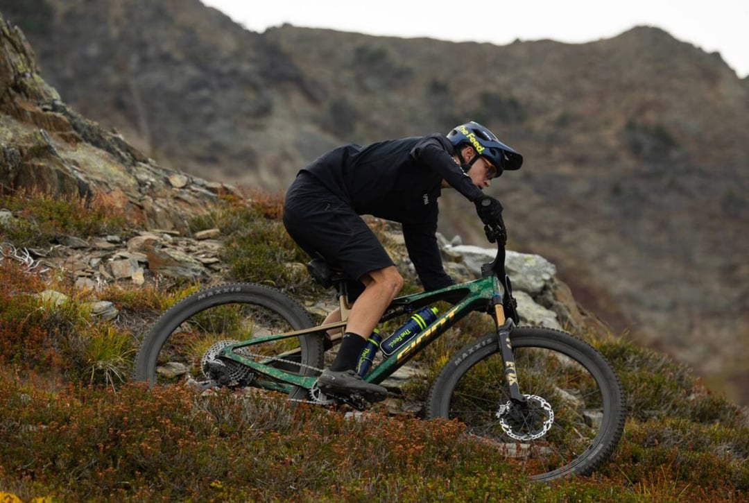 Giant wywraca rynek do góry nogami. Mistrz świata wygrał na rowerze, którego nikt jeszcze nie widział