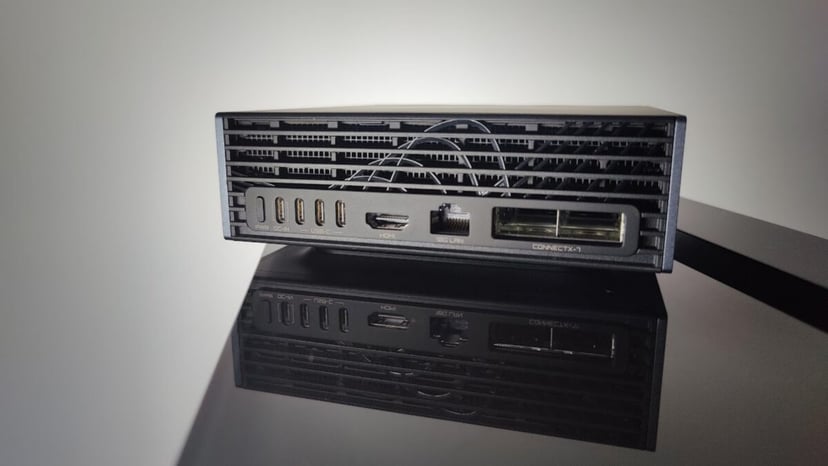 Ten komputer jest mniejszy od mojego routera, a bije na głowę wydajność potężnego peceta