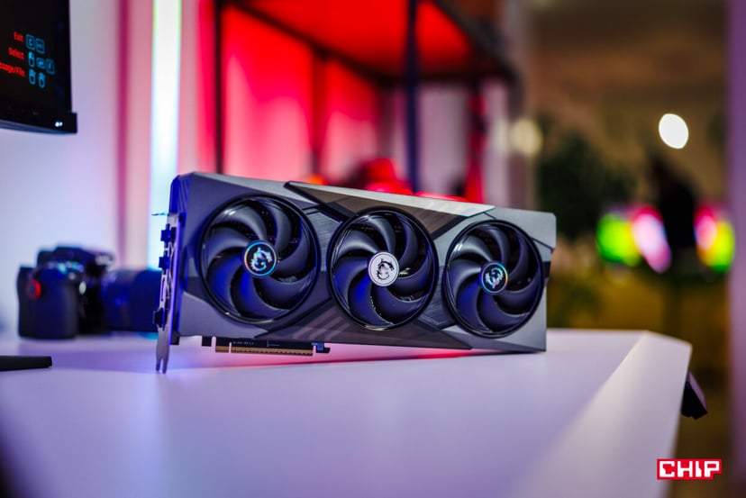 NVIDIA zmniejszy produkcję kart RTX 50 z powodu braków DRAM