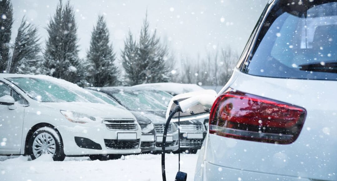 Elektryki kontra mrozy. Ile naprawdę tracą zasięgu przy -10°C?