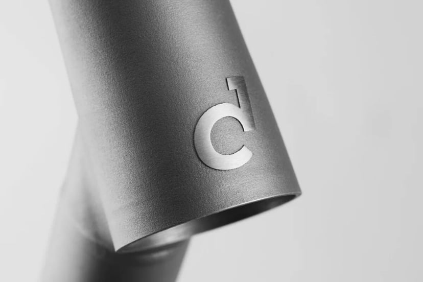 Tytanowa bestia “tu i teraz”. SC-R obiecuje koniec z długim czekaniem na rower