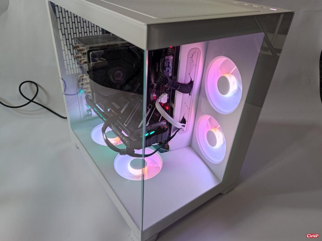 Test Fractal Design Pop 2 Vision RGB White TG Clear Tint. Pierwsza obudowa typu akwarium w ofercie producenta