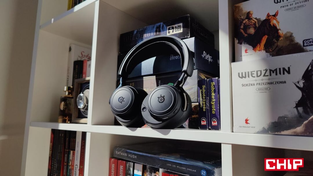 Test SteelSeries Arctis Nova Elite. Co potrafią słuchawki za 2699 złotych?