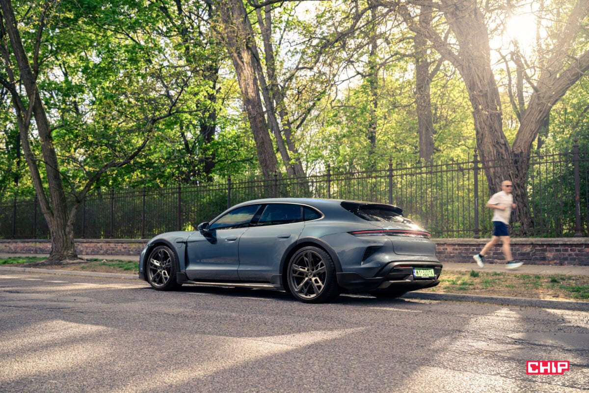 Test Porsche Taycan Turbo S Cross Turismo. Idealny performance wagon. Prawie