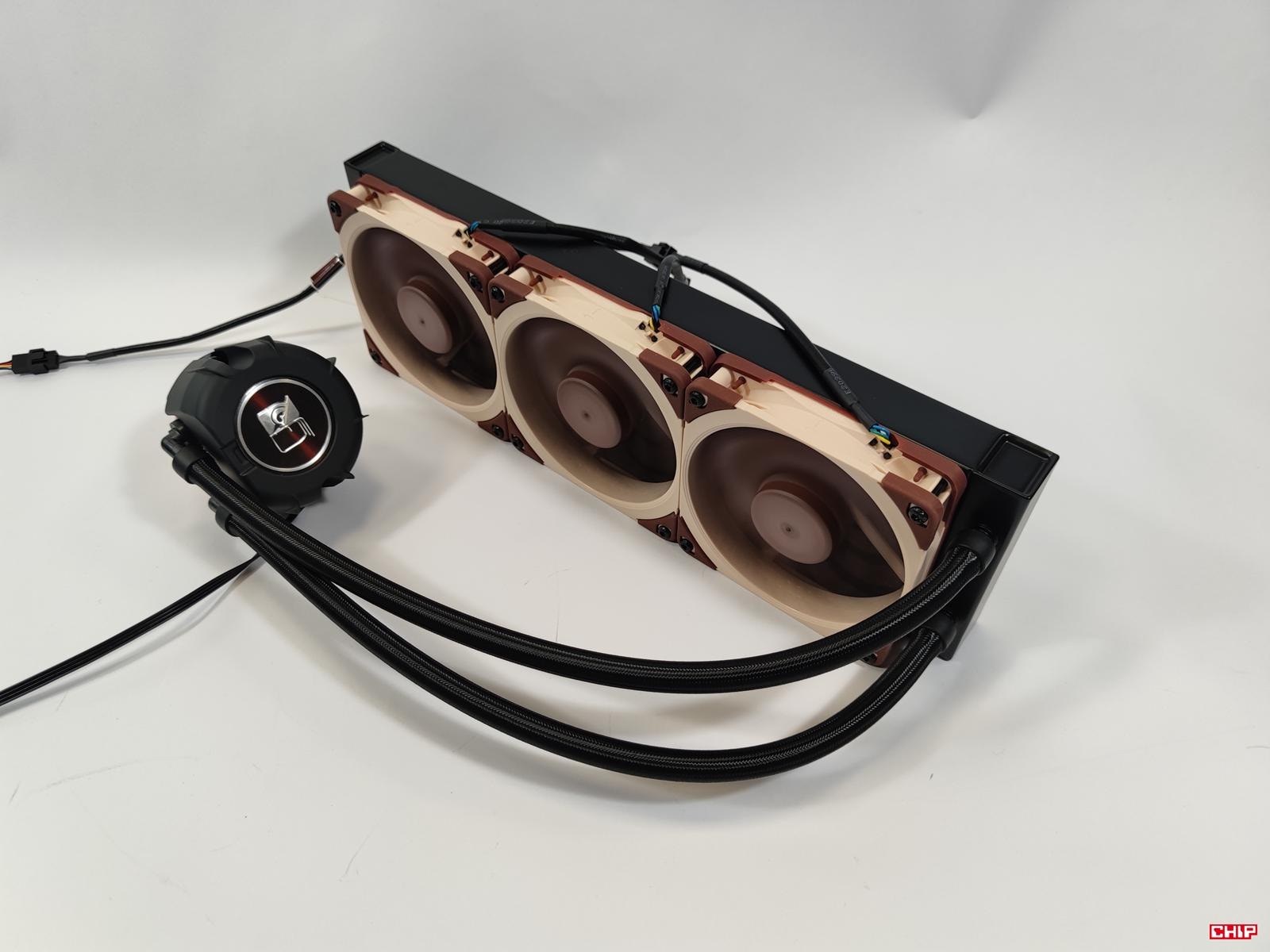 Test chłodzenia Noctua NL-LC1-36. Jak wypada pierwsze AiO w ofercie firmy?