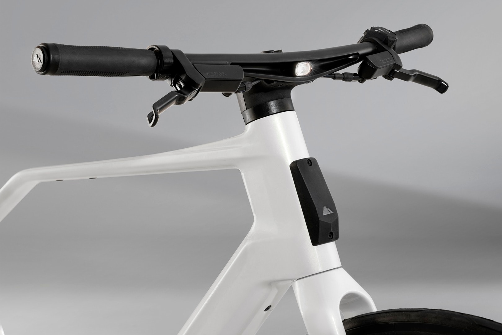 Rower zaczyna rozmawiać z samochodami. Canyon chce wyrwać cyklistów z martwego pola