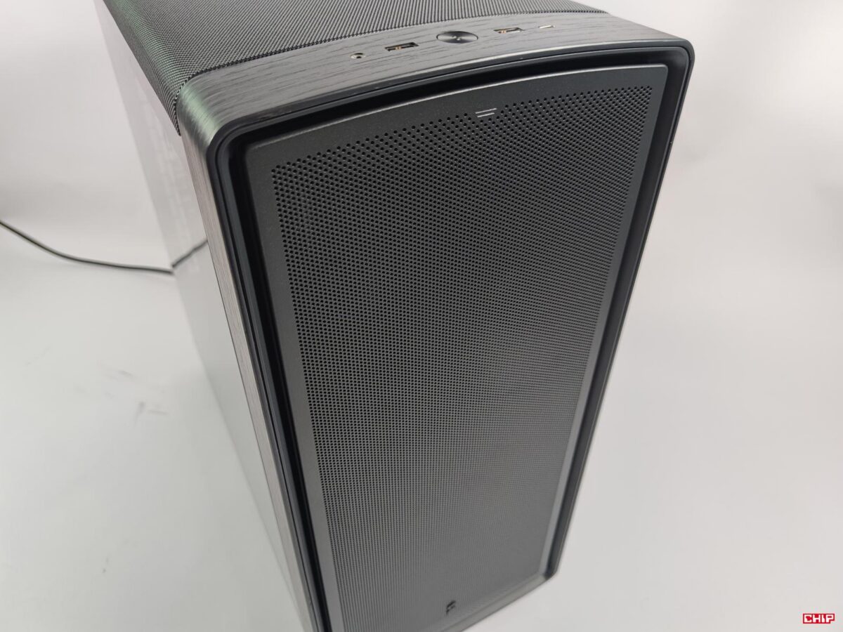 Test obudowy Fractal Design Summit Blackout TG Light Tint. Kolejna ciekawa obudowa w ofercie firmy