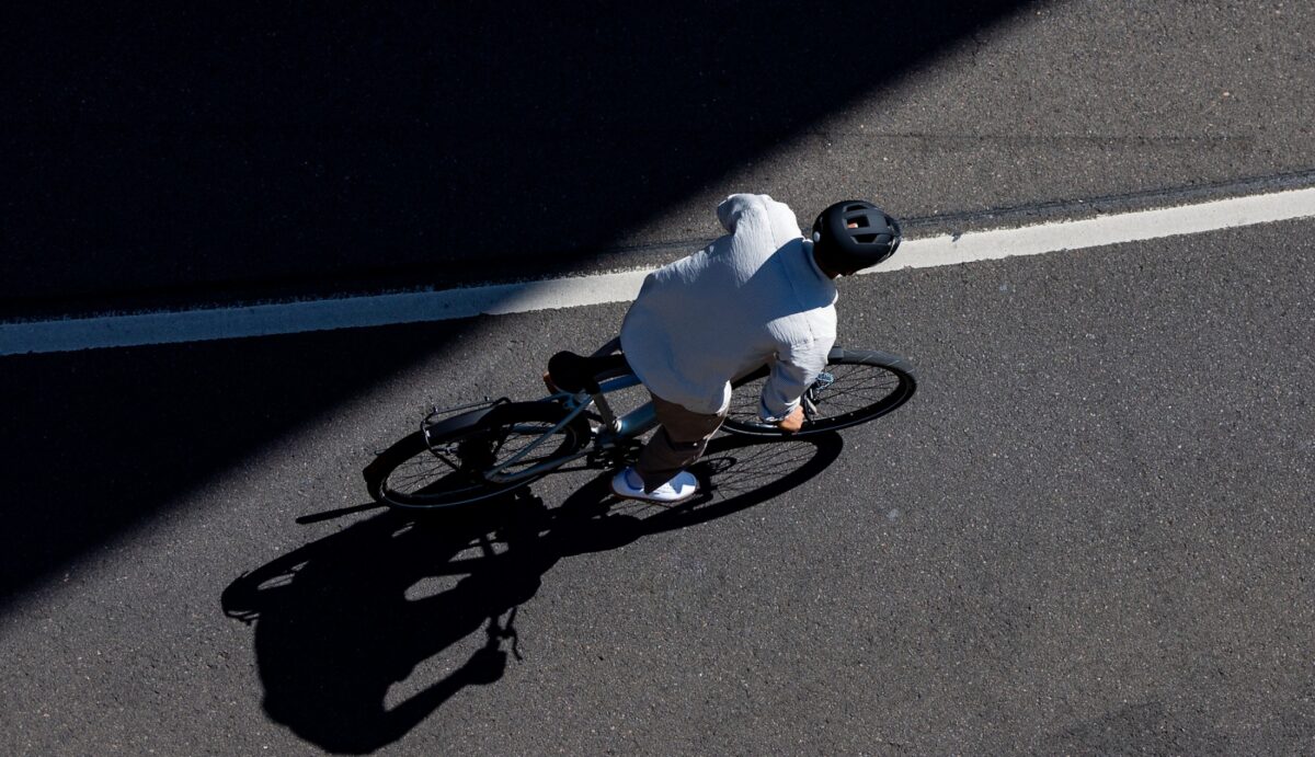 Ten elektryczny rower prawie nie wygląda jak e-bike. Mówi to więcej niż może się wydawać.