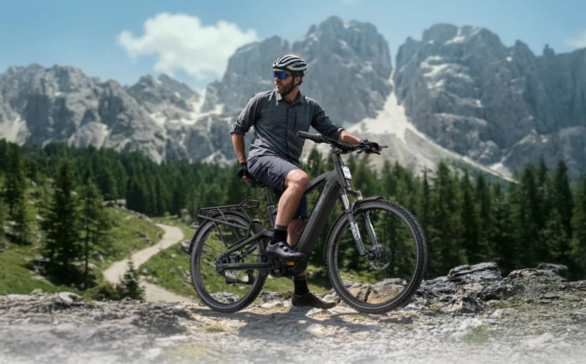 Rower trekkingowy godny XXI wieku? Zawieszenie jak lekki MTB, 100 Nm i napęd na lata