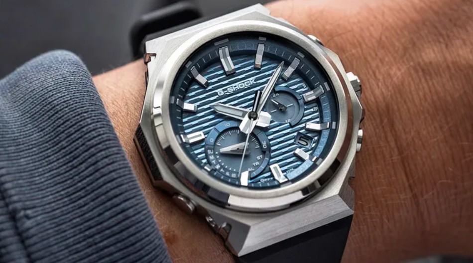 Pancerna wytrzymałość w luksusowej odsłonie. Nowy G-Shock stawia na stalową elegancję