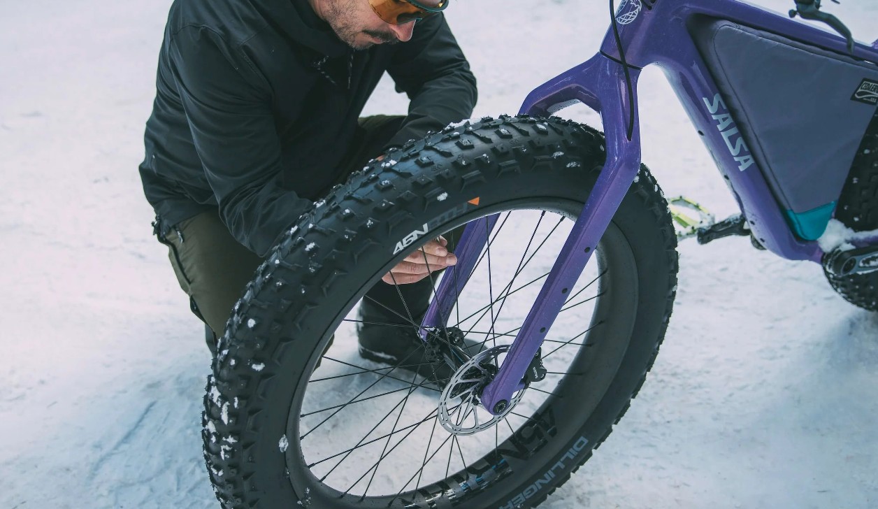 Te rowery miały umrzeć. Salsa zrobiła z fatbike’a współczesne MTB