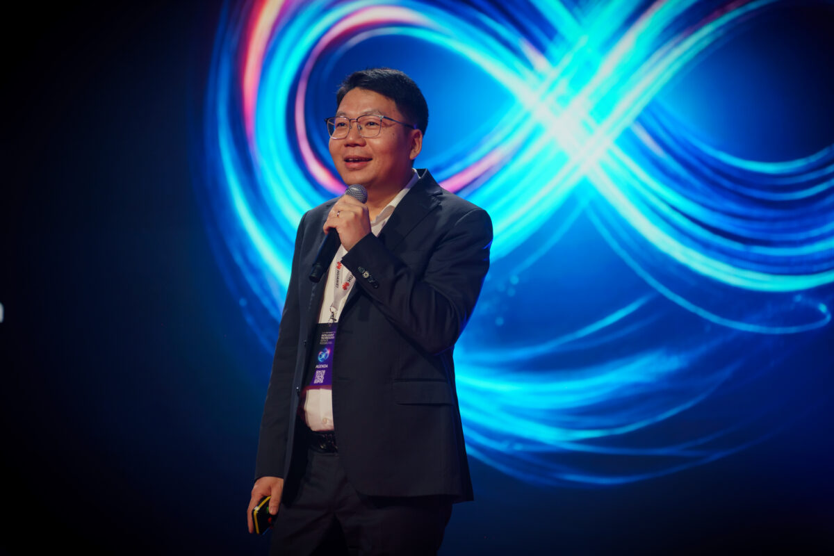 Sztuczna inteligencja zmienia zasady gry. Huawei pokazał w Warszawie, co musi za nią nadążyć